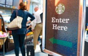 Starbucks می یابد ماشین ها نمی توانند جایگزین مردم شوند • ثبت نام Starbucks می یابد ماشین ها نمی توانند جایگزین مردم شوند • ثبت نام